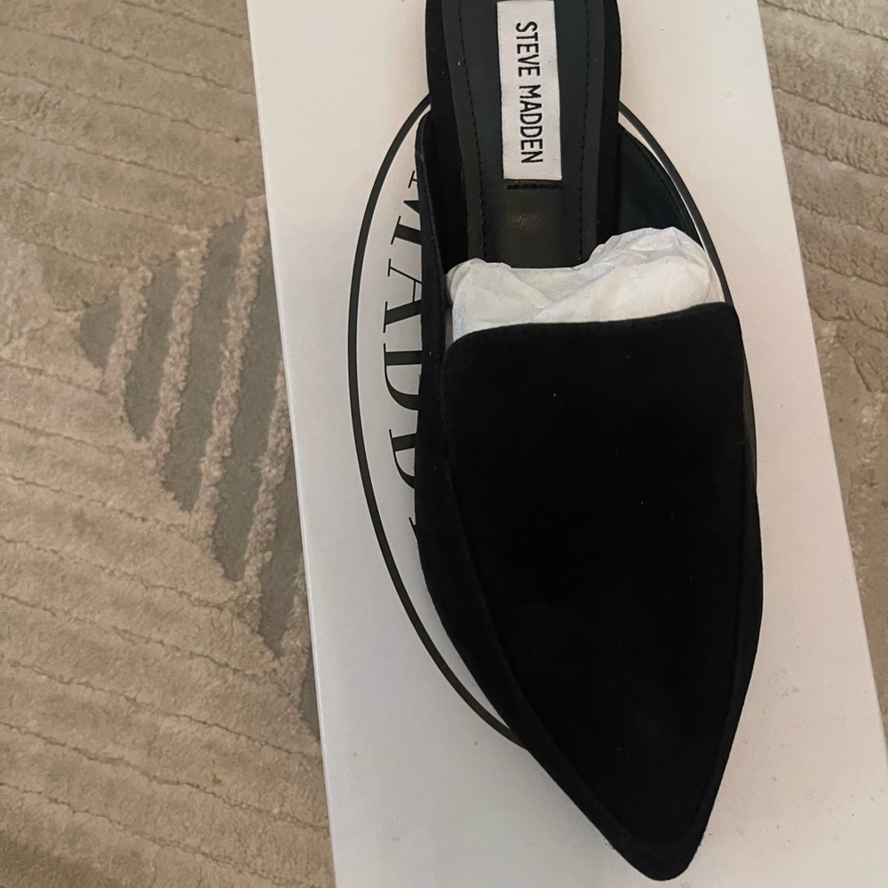 Steve Madden women’s flats